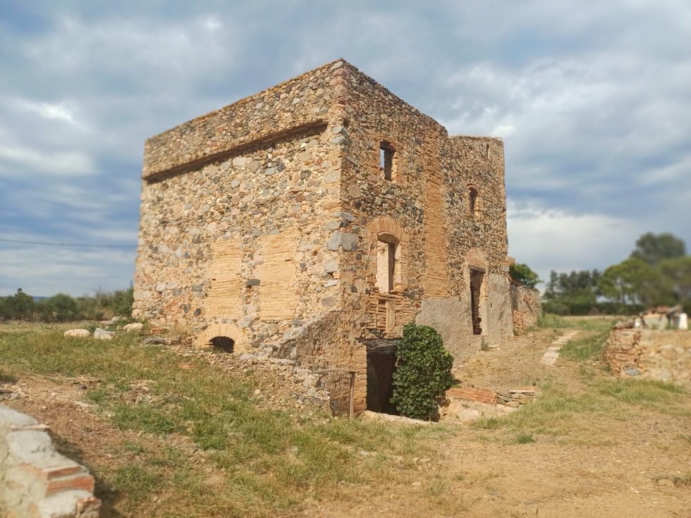 Finca rústica en MONTBRIÓ DEL CAMP